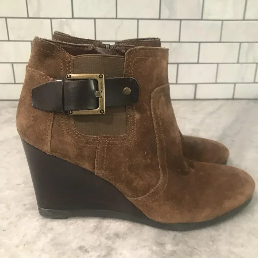 Franco Sarto Boots Womens Size 9 Brown Suede Warrick Wedge Ankle Booties Buckle - Picture 1 of 11